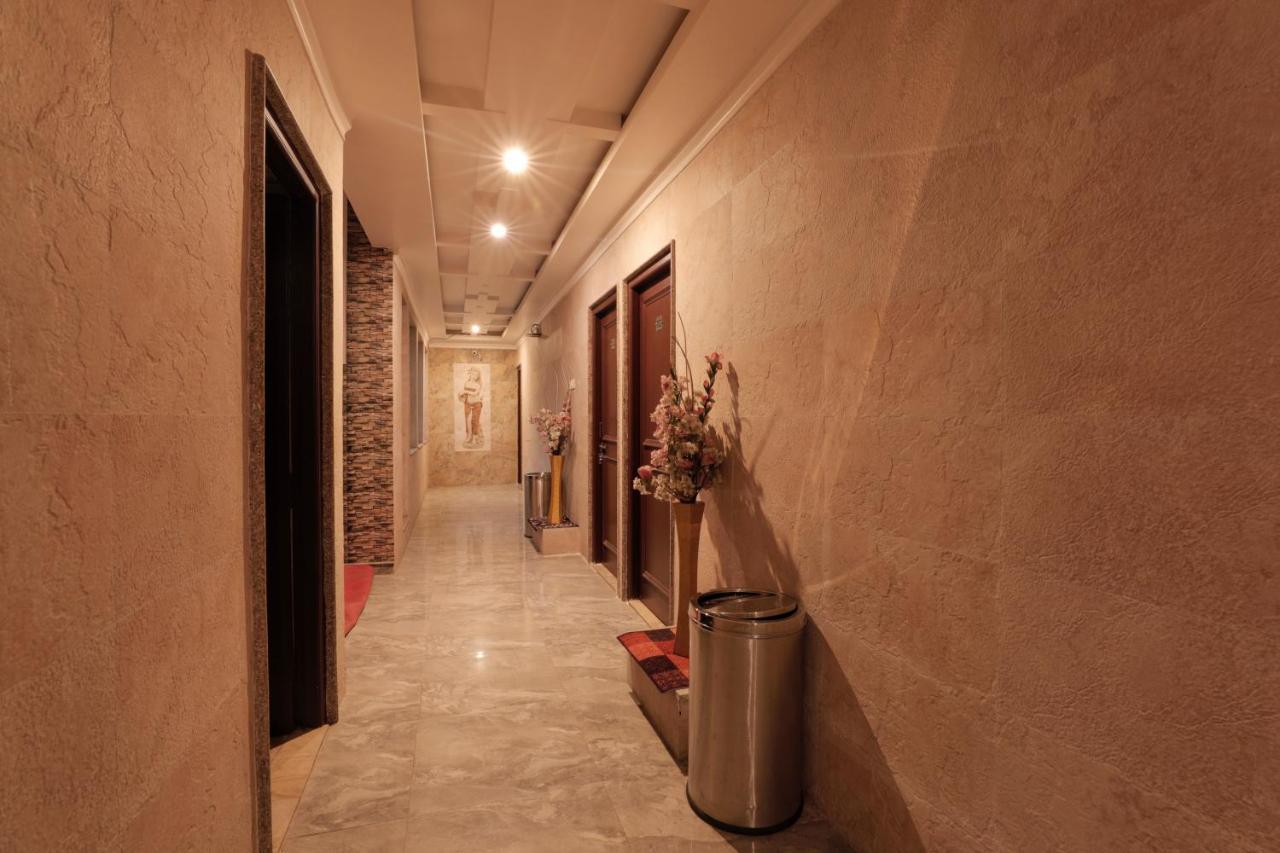 Hotel Grand Galaxy Rishikesh Bagian luar foto